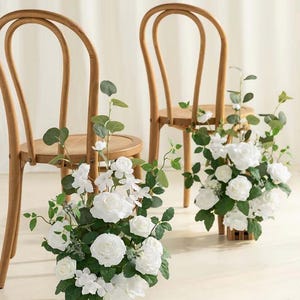 Kompozycja kwiatowa na nawę • Zestaw 4 dekoracji ślubnych