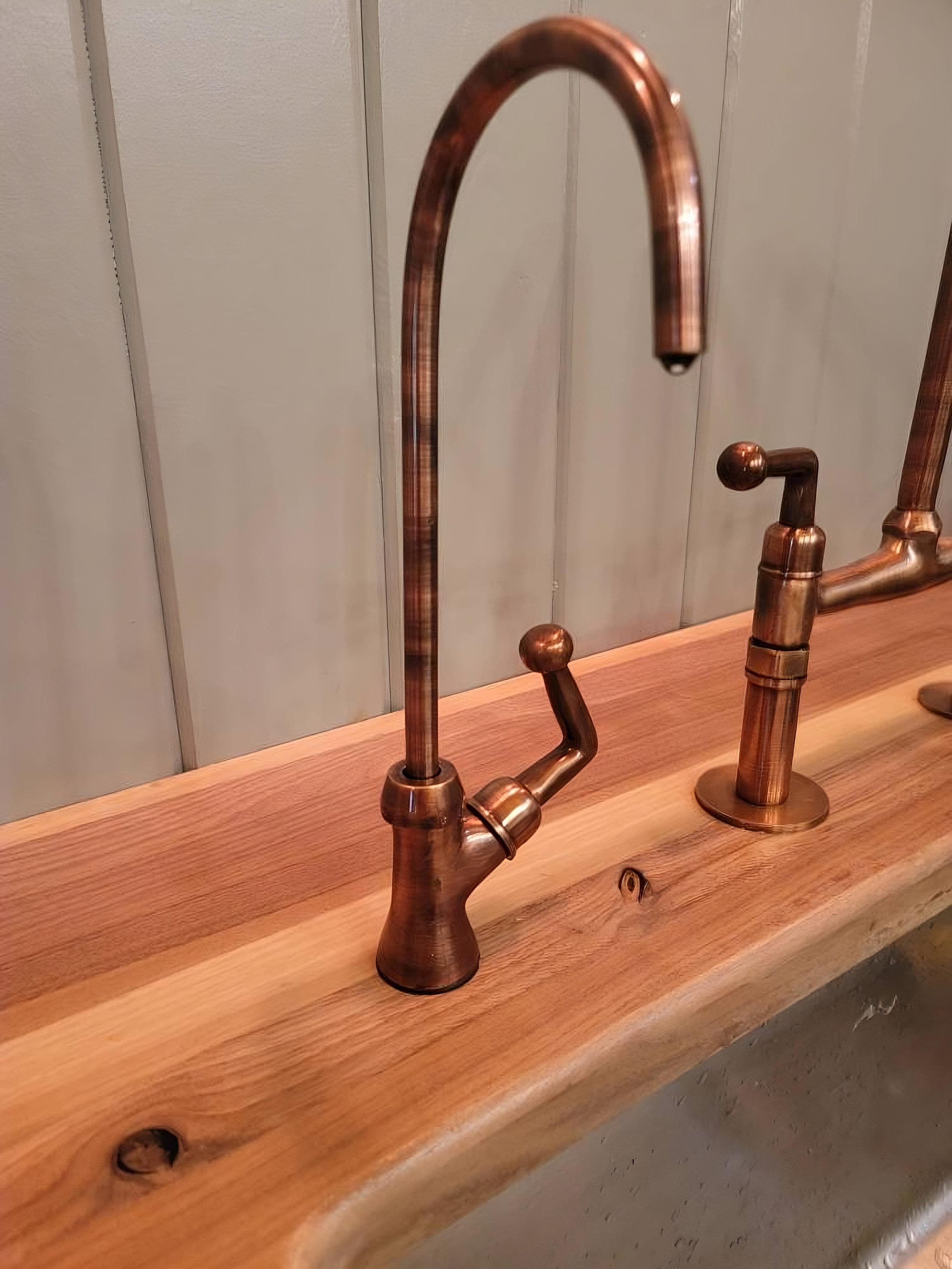 Einhebel-Küchenarmatur Aus Massivem Messing – Kupfer-Optik, 40,6 Cm Hoch, Mit Ausziehbarem Sprühkopf