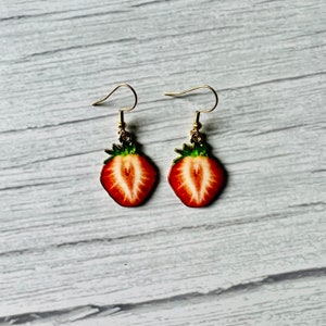 Red Strawberry Earrings / Fruit Earrings / Fish hook Style / Fruit Jewelry / Strawberry Jewelry / Cute Drop Earring / Dangle Earring
