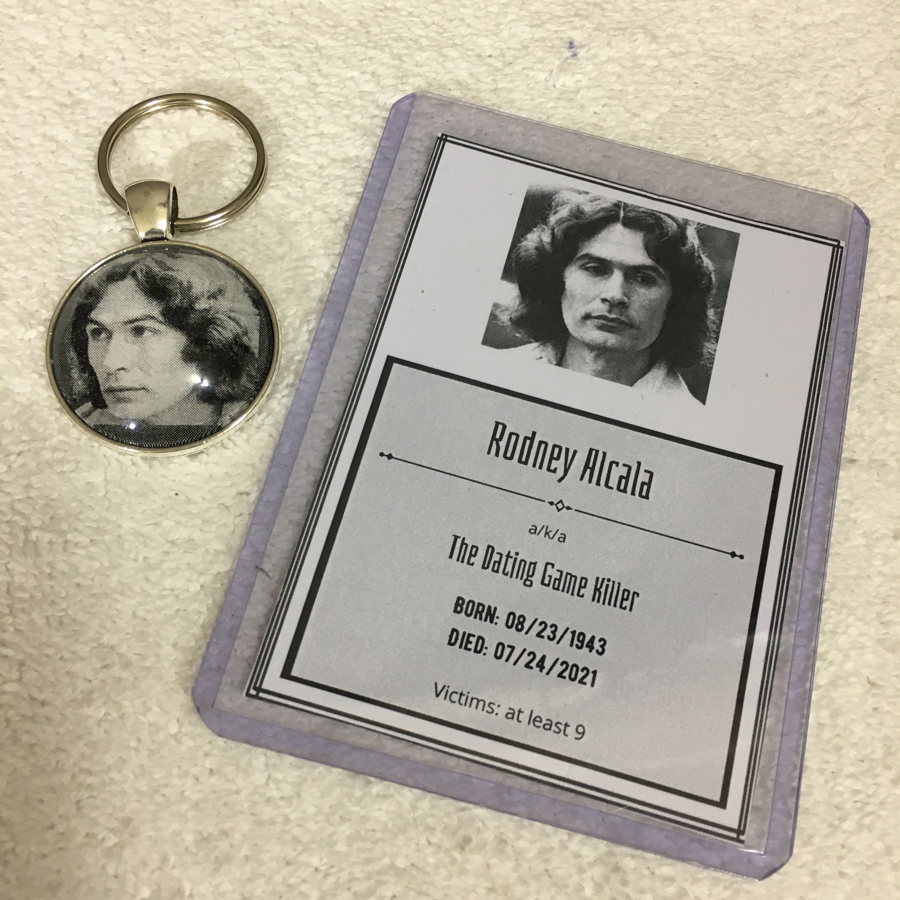 Rodney Alcala The Dating Game Killer Glass Keychain And Trading.