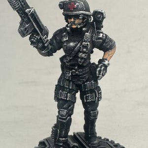 Painted Miniature / Papsikels Miniatures/ Cyberpunk / Sci fi / Player Character /Colonial Marine