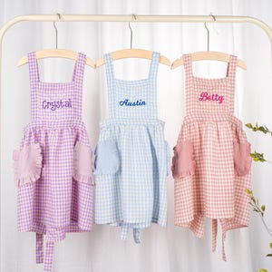 Personalized Kid’s Apron with Pockets for Girls Toddler Cooking Pinafore Custom Embroidery Apron for Kids Christmas Gifts