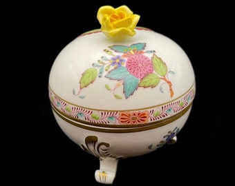Exquisite Handmade Herend Chinese Bouquet Multicolor Bonbonniere with Floral Details, Vintage Hungarian Porcelain