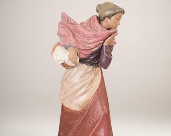 Huge 48 cm (18.9 inches) NAO LLADRO Spanish Handmade Porcelain Figurine, Hand Painted, High Collectible Value