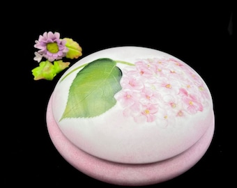 Hand-Painted Limoges Bonbonniere, Jewelry Box, Antique French Porcelain Floral Trinket Box with Floral Pattern, Excellent Condition