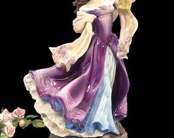 Very Large Franklin Mint Limited Edition Porcelain Figurine – Emily Bronte’s Wuthering Heights - Catherine - 28.5 cm (11.2 inches)