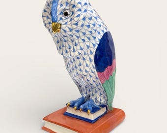 Herend Fishnet Owl Porcelain Statue 5097 VHB – Extra Large 11.5 in (29 cm) Hand-Painted Porcelain, Rarest Size