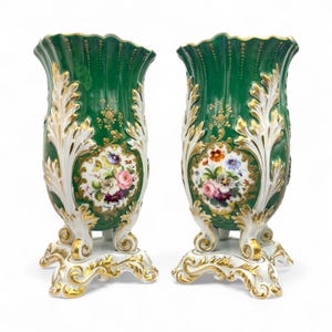 Pair of 19th Century Paris Porcelain Vases – Hand-Painted Floral Decoration with Green and Gold Rococo Design - 26.5 cm - 10 7/16 inches
