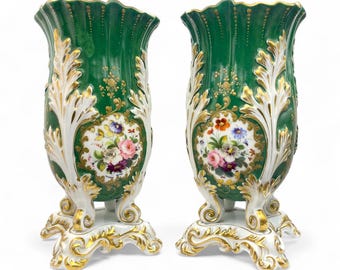 Pair of 19th Century Paris Porcelain Vases – Hand-Painted Floral Decoration with Green and Gold Rococo Design - 26.5 cm - 10 7/16 inches