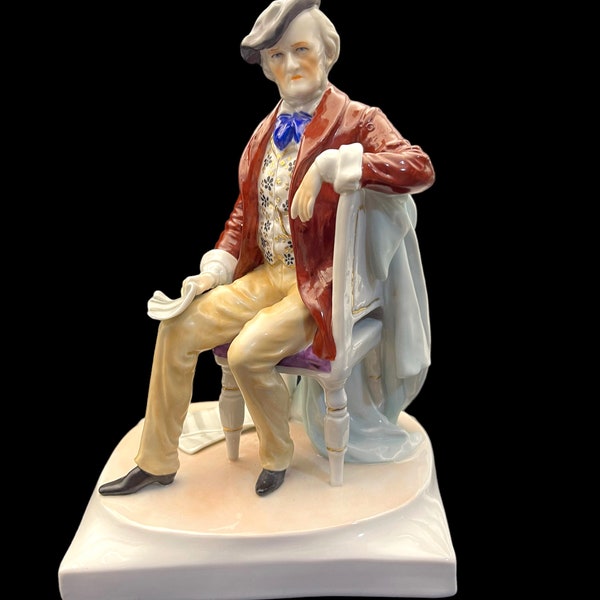 Elegant Seated Gentleman Porcelain Figurine by A.W. Fr. Kister Scheibe Alsbach, German Thuringia Hand-painted