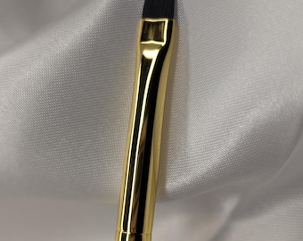 Makeup brush #3 (Angled)