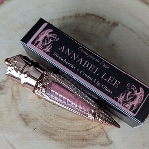 ANNABEL LEE Strawberries and cream scented lip gloss, pink, sheer, lip topper, gothic cosmetics, vegan makeup, rose gold, Valentine's Day imagem 1