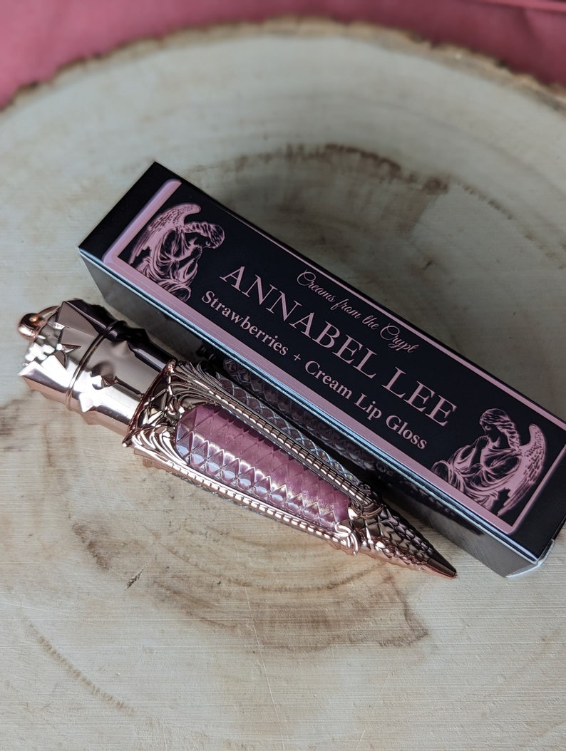 ANNABEL LEE Strawberries and cream scented lip gloss, pink, sheer, lip topper, gothic cosmetics, vegan makeup, rose gold, Valentine's Day imagem 1