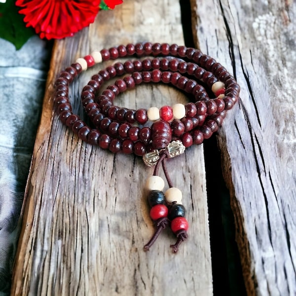 Mala rouge foncé en perles de bois de 6mm