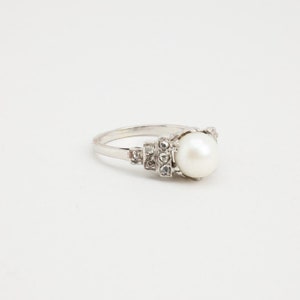 Ring with with pearl, with diamond (0.08 ct) in 18K White gold size 5 - 5 | Real Genuine Gold | Fine Jewelry | Nordic Jewelry