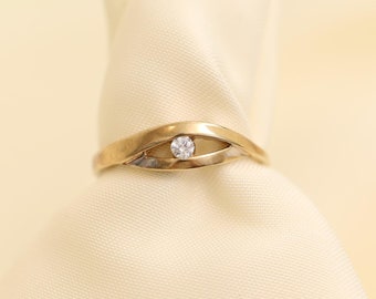 Ring with zircon in 8K Gold size 10 | Vintage Solid Gold | Premium Real Gold Estate | Nordic Jewelry