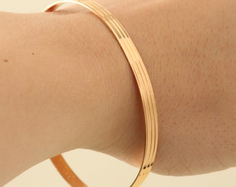 Bangle in 22K Gold, 2.44 inches | Vintage Solid Gold | Minimalistic Gold Jewelry | Danish Jewelry