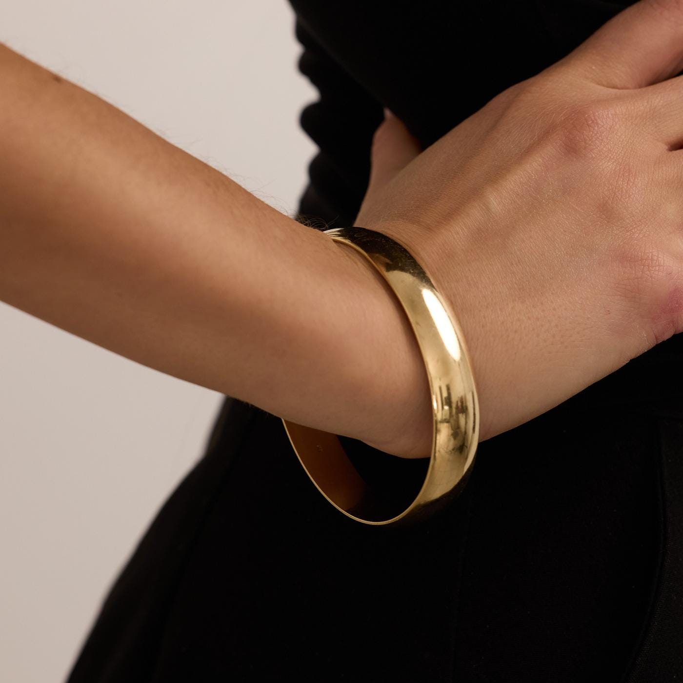 Bangle in 8K Gold, 2.56 inches | Solid Gold | Minimalistic Gold