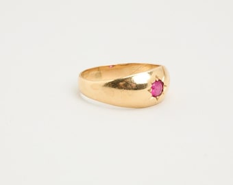 Ring with and synthetic ruby in 14K Gold size 7 | Real Genuine