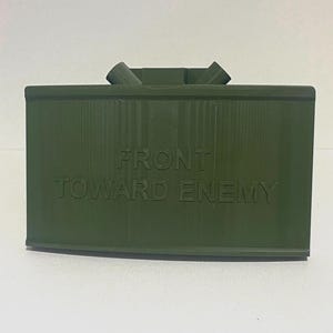 3D Printed Claymore Mine Style Trailer Hitch Cover – “Front Toward Enemy” Design