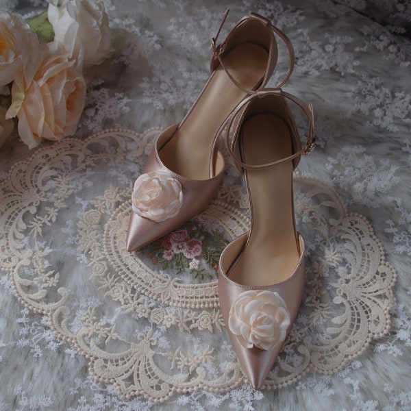champagne pink heels with roses Marie Antoinette shoes rococo baroque style bridal heels paris wedding shoes