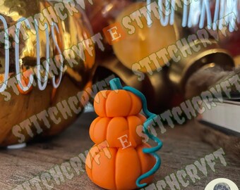 Calabaza en miniatura. Arcilla polimérica. Hecha a mano por encargo.