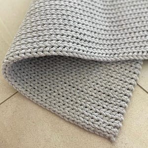 Bad Teppich waschbar gehäkelt aus Baumwolle, Badezimmerteppich, Badvorleger, Fussmatte, Läufer, verschiedene Größen und Farben, Längsmuster
