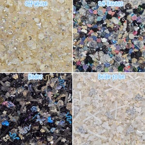 Pu&ograve; includere: Un collage di quattro pannelli di decorazioni artigianali. In alto a sinistra: mix Off White di perline chiare e bianche. In alto a destra: mix 24 Karats di gemme e ciondoli multicolori. In basso a sinistra: mix Hades di ciondoli neri, blu e argentati. In basso a destra: mix Bride to be di fiocchi bianchi e dettagli argentati.