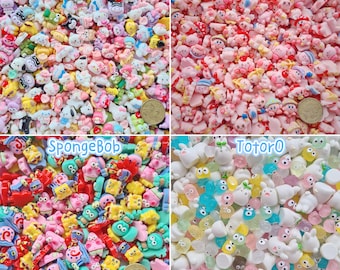 50ml 小さくてかわいいデコデンチャーム DIY用: サンリオ、カービー、スポンジボブ、星、リボン、食べ物、フルーツ、クマ、花、漫画の詰め合わせチャーム