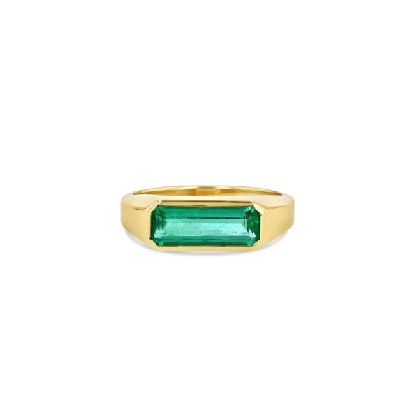 14K Solid Gold Emerald Baguette Ring,Gold Ring,Chunky Ring,Statement Ring,Signet Ring,Dainty Ring,Minimalist,Gift For Mom,Christmas Gift