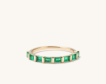 Emerald Baguette Eternity Band, Baguette Ring, Eternity Ring, Gold Minimalist Ring, Simple Diamond Ring, Silver Ring, Gift for Her band ring