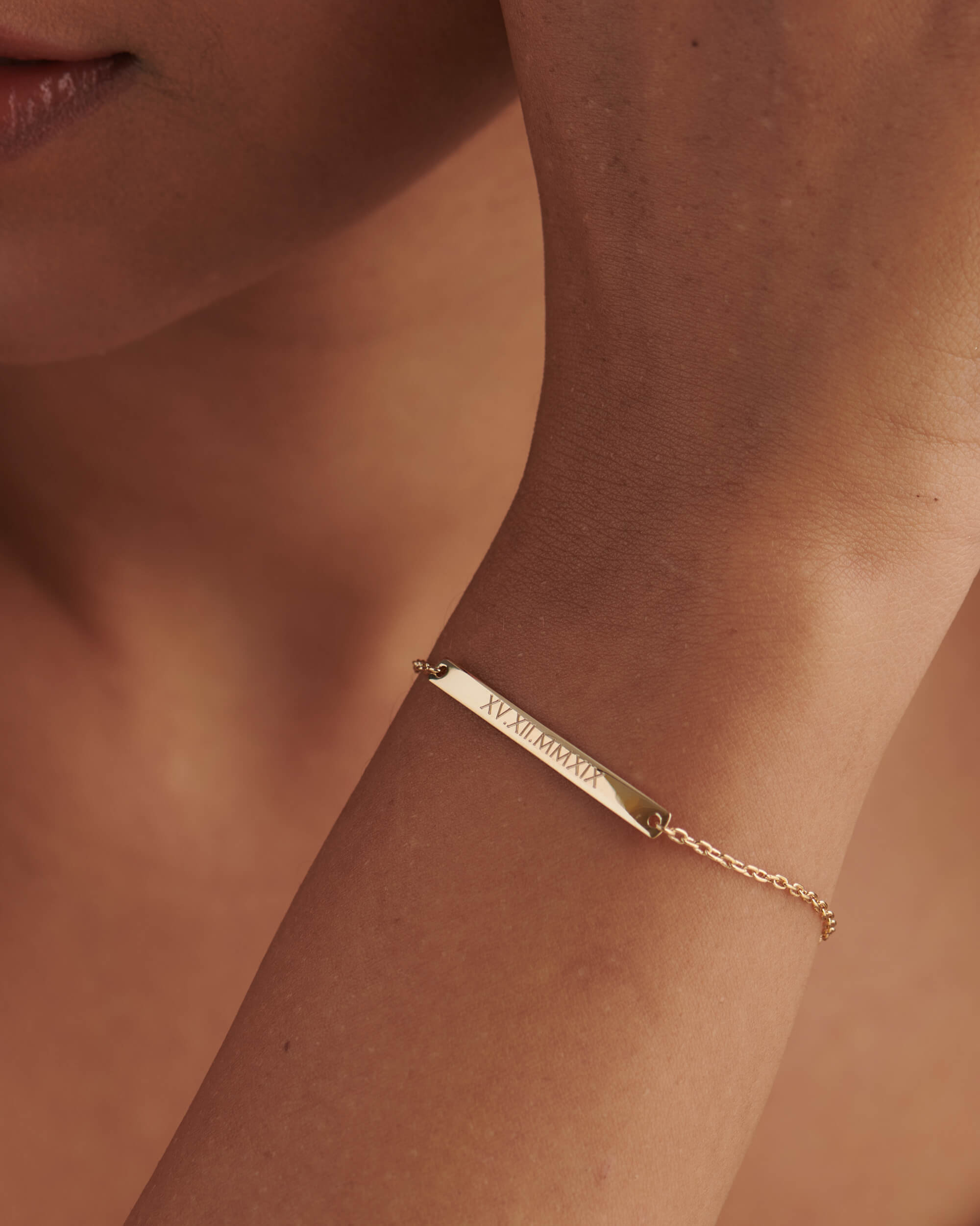 Bracelet and bangle with golden Roman numeral design3 pieces – L'Homme Men's  Fashion