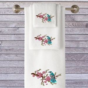 Personalised Towels, Embroidered Towels, Unique, Wedding, Engagement, Birthday gift .  Luxury Towel Range for all occassions