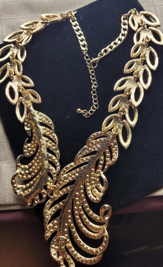 Rhinestone Feather Statement Necklace: Rose Gold-… - image 4