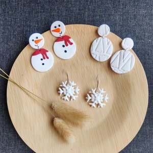 Kerst oorbellen, hangers, polymerclay, klei, schattige oorbellen, oorbel, sneeuwpop, sneeuwvlok, kerstmis, kerstboom, boom, hanger