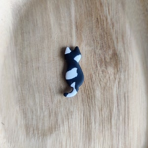 Cat magnets, Black cat, magnet, magnets, polymerclay, clay, cute magnet, fridge, white, orange, black, cat, cats, kitten, siamese, grey image 8