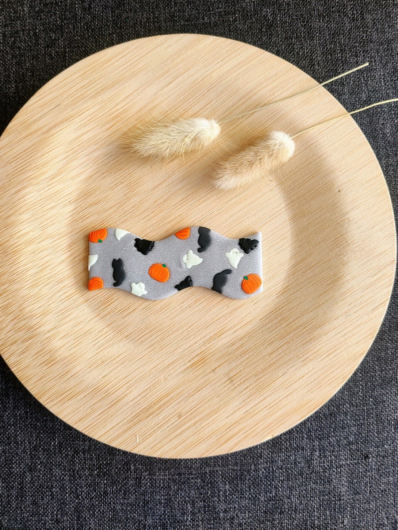 Halloween hairclip, Halloween barrette, clay, cute hairclip, hairclip, barrette, Halloween, pumpkin, cat, ghost, bat, black, hair, clip image 1