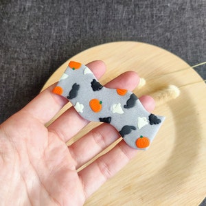 Halloween hairclip, Halloween barrette, clay, cute hairclip, hairclip, barrette, Halloween, pumpkin, cat, ghost, bat, black, hair, clip image 3