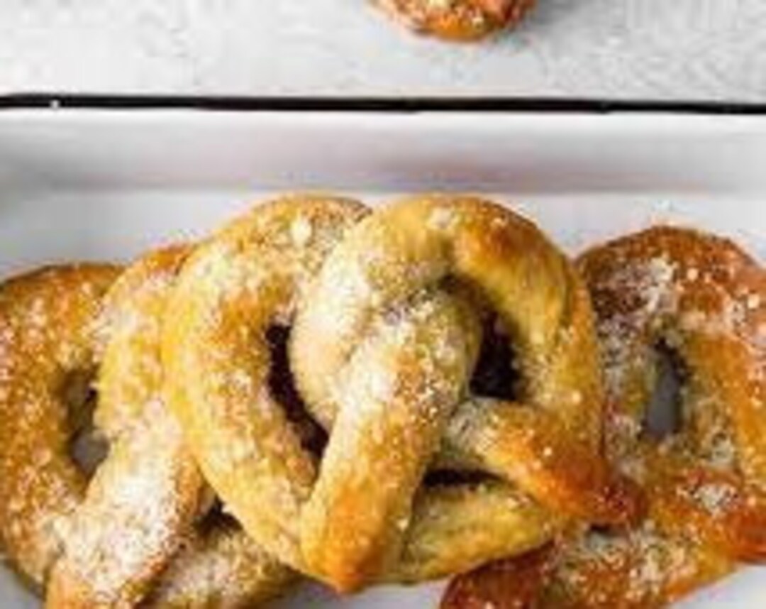 6 Ct. KETO Roasted Garlic and Parmesan Pretzels/fat Head Pretzels/low