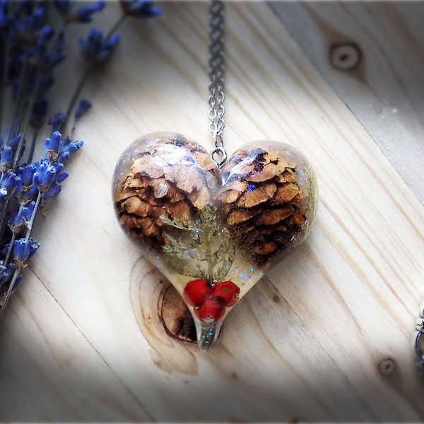 Coeur de cônes de pin, pin de conifère, collier de cône, bijoux de nature, pendentif de coeur de pendentif botanique, cadeau végétalien d'amant botanique