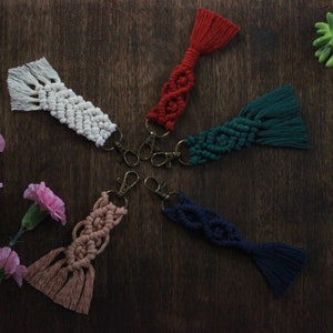 macrame keychain
