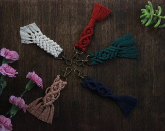 macrame keychain