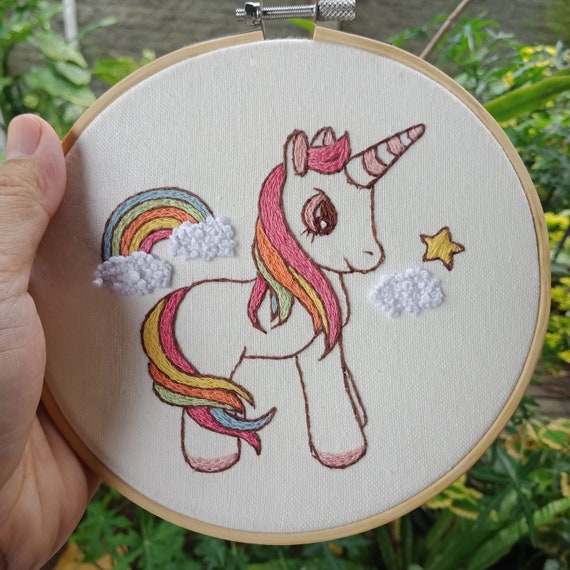 ユニコーン刺繍パターン PDF ファイル、保育園、即時ダウンロード