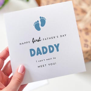 First Father’s Day Card for Daddy to Be Personalised Name Baby Feet Design Keepsake from the Bump Waiting to Meet You New Dad Card