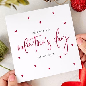 Première carte de Saint-Valentin pour femme Joyeuse Saint-Valentin comme femme, carte d'amour romantique élégante, carte souvenir minimaliste, cadeau de ses jeunes mariés