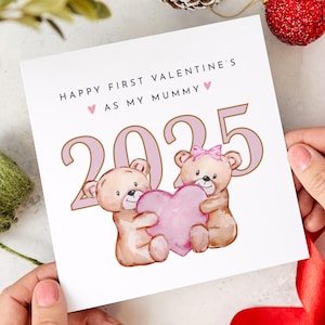 ママへの初めてのバレンタインデーカード 2025 かわいいテディベアデザイン 赤ちゃんからの心温まるカード 新米ママの初めてのバレンタインに贈る心のこもったギフト