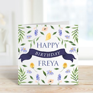 Personalisierte Geburtstagskarte für sie Name Freund Freundin bestie Mama Tochter Schwester Verlobte alles Gute zum Geburtstag Geschenk Karte wilde Blumen elegant