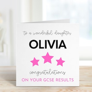 Biglietto con i risultati dell'esame GCSE per la figlia Biglietto di congratulazioni personalizzato con il nome sulla carta regalo di laurea per lei ben fatta, orgogliosa di te