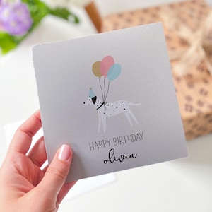 Carte de joyeux anniversaire personnalisée pour propriétaire de chien avec un chien mignon et des ballons pour chien, maman, amoureux des chiens, petite amie, enfant, carte d'anniversaire amusante pour animaux