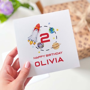 Cartão de aniversário com tema de espaço e foguete para crianças Cartão presente meninas meninos sobrinho sobrinha filha neta 1º 2º 3º 4º 5º 6º 7º 8º Vermelho